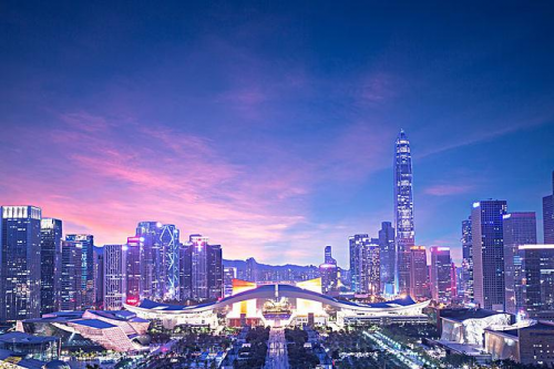 温暖！音乐人李小梅老师创作新歌《我在鹏城过大年》留下特殊新年的祝愿